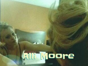 Alli_Moore