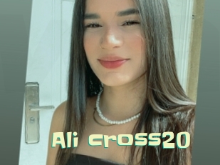 Ali_cross20