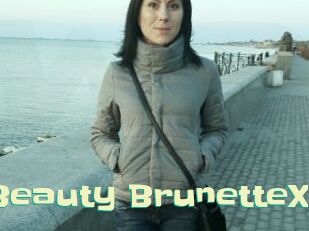 Beauty_BrunetteX
