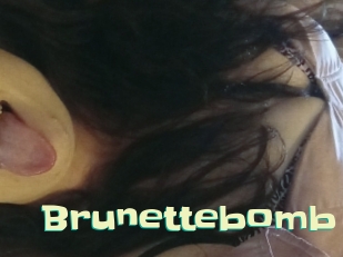 Brunettebomb