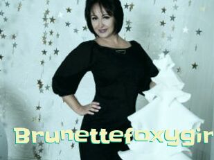 Brunettefoxygirl