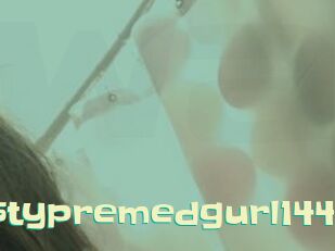 Bustypremedgurl144
