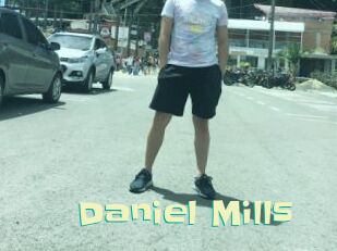 Daniel_Mills