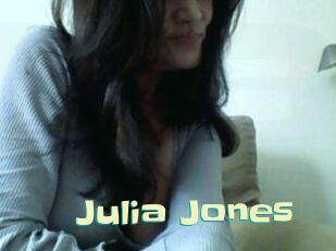 Julia_Jones