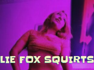 KYLIE_FOX_SQUIRTS