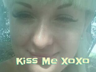 Kiss_Me_XoXo