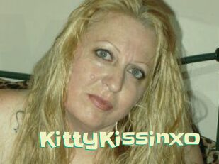 KittyKissin_xo