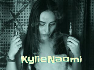 KylieNaomi