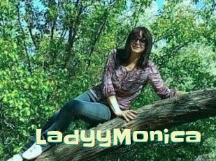 LadyyMonica