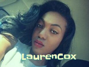 Lauren_Cox