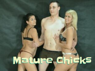 Mature_Chicks