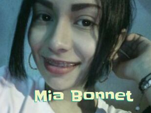 Mia_Bonnet