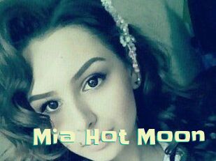Mia_Hot_Moon