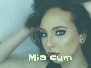 Mia_cum