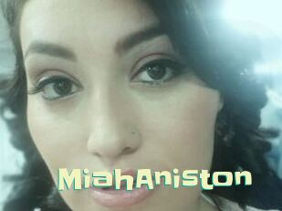MiahAniston