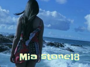 Mia_stone18