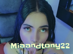 Miaandtony22