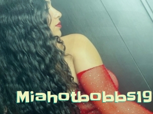 Miahotbobbs19