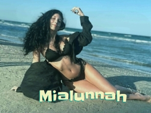 mialunnah Wanna Meet