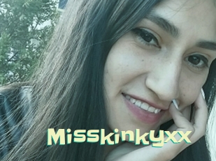 Misskinkyxx