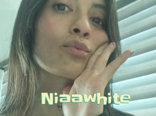 Niaawhite