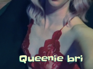 Queenie_bri