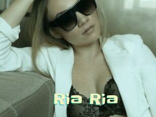 Ria_Ria