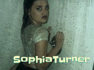 Sophia_Turner