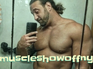 straightmuscleshowoffny Wanna Meet