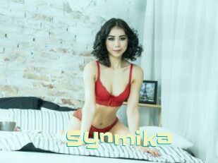Synmika